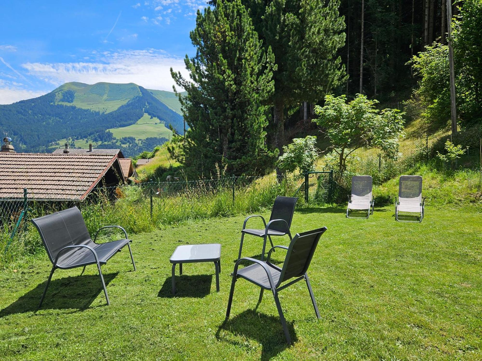 Sweet & Cosy Chalet In The Heart Of The Swiss Alps Troistorrents Buitenkant foto